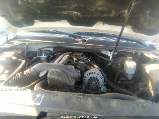 Photo 9 VIN: 1GNUCHE05AR128416 - CHEVROLET SUBURBAN 