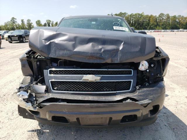 Photo 4 VIN: 1GNUCHE07AR229649 - CHEVROLET SUBURBAN 