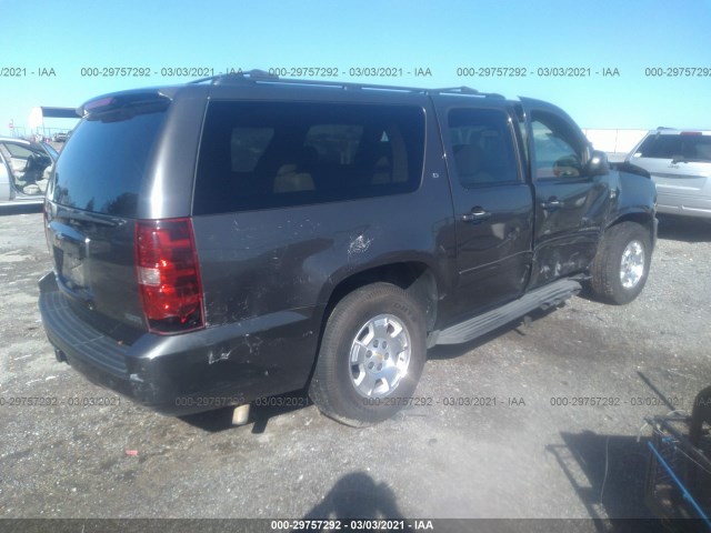 Photo 3 VIN: 1GNUCJE03AR266592 - CHEVROLET SUBURBAN 