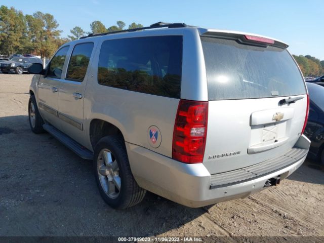 Photo 2 VIN: 1GNUCJE06AR271494 - CHEVROLET SUBURBAN 1500 