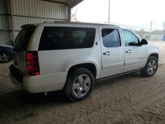 Photo 2 VIN: 1GNUCKE00AR290838 - CHEVROLET SUBURBAN 