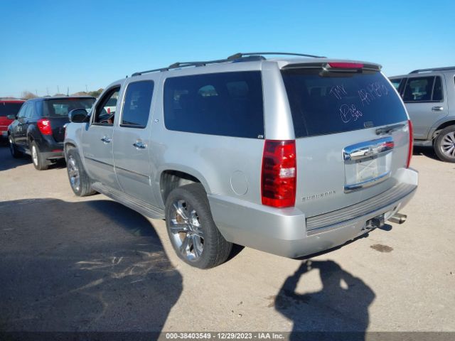 Photo 2 VIN: 1GNUCKE04AR148931 - CHEVROLET SUBURBAN 1500 