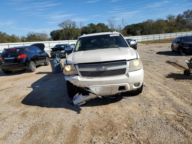 Photo 4 VIN: 1GNUCKE07AR275253 - CHEVROLET SUBURBAN 