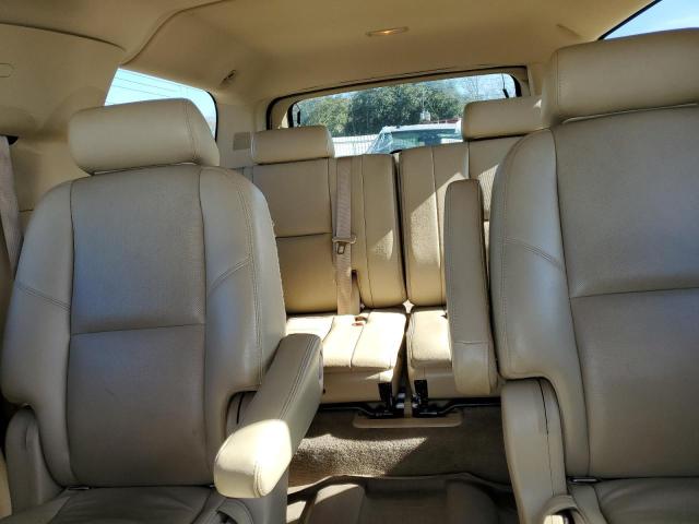 Photo 9 VIN: 1GNUCKE07AR275253 - CHEVROLET SUBURBAN 