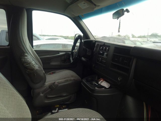 Photo 4 VIN: 1GNUHCD44A1182958 - CHEVROLET EXPRESS PASSENGER 