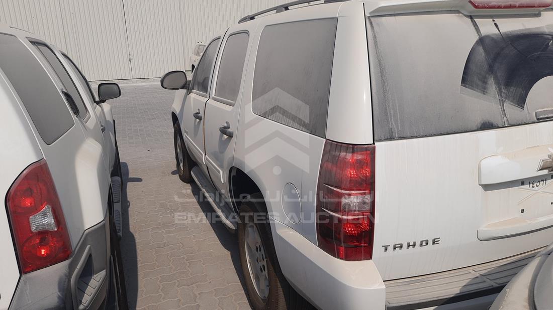 Photo 4 VIN: 1GNUKAE03AR251545 - CHEVROLET TAHOE 