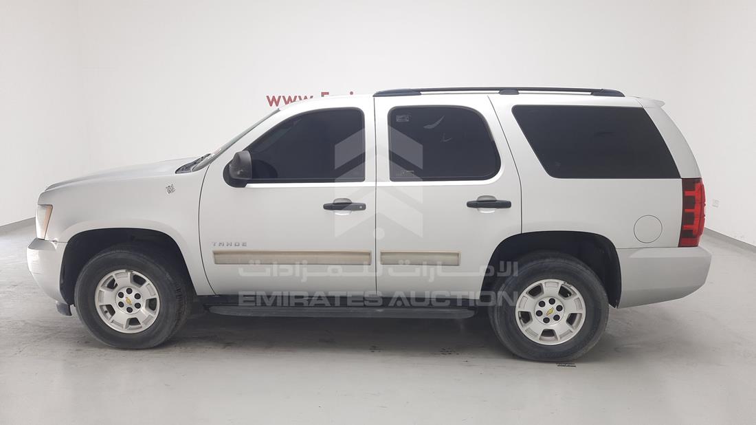 Photo 5 VIN: 1GNUKAE04AR184941 - CHEVROLET TAHOE 