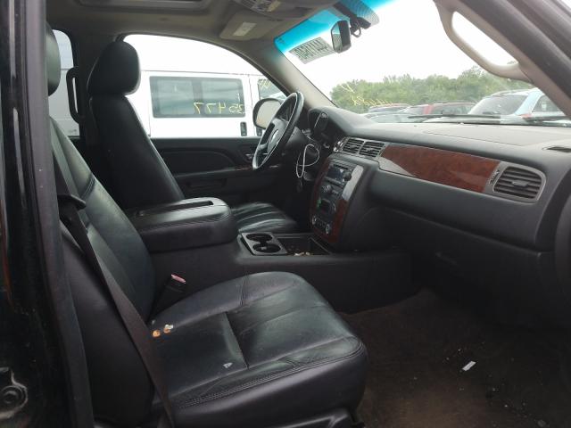 Photo 4 VIN: 1GNUKBE00AR114682 - CHEVROLET TAHOE K150 