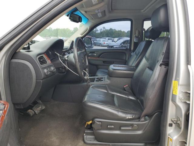 Photo 6 VIN: 1GNUKBE01AR125125 - CHEVROLET TAHOE 