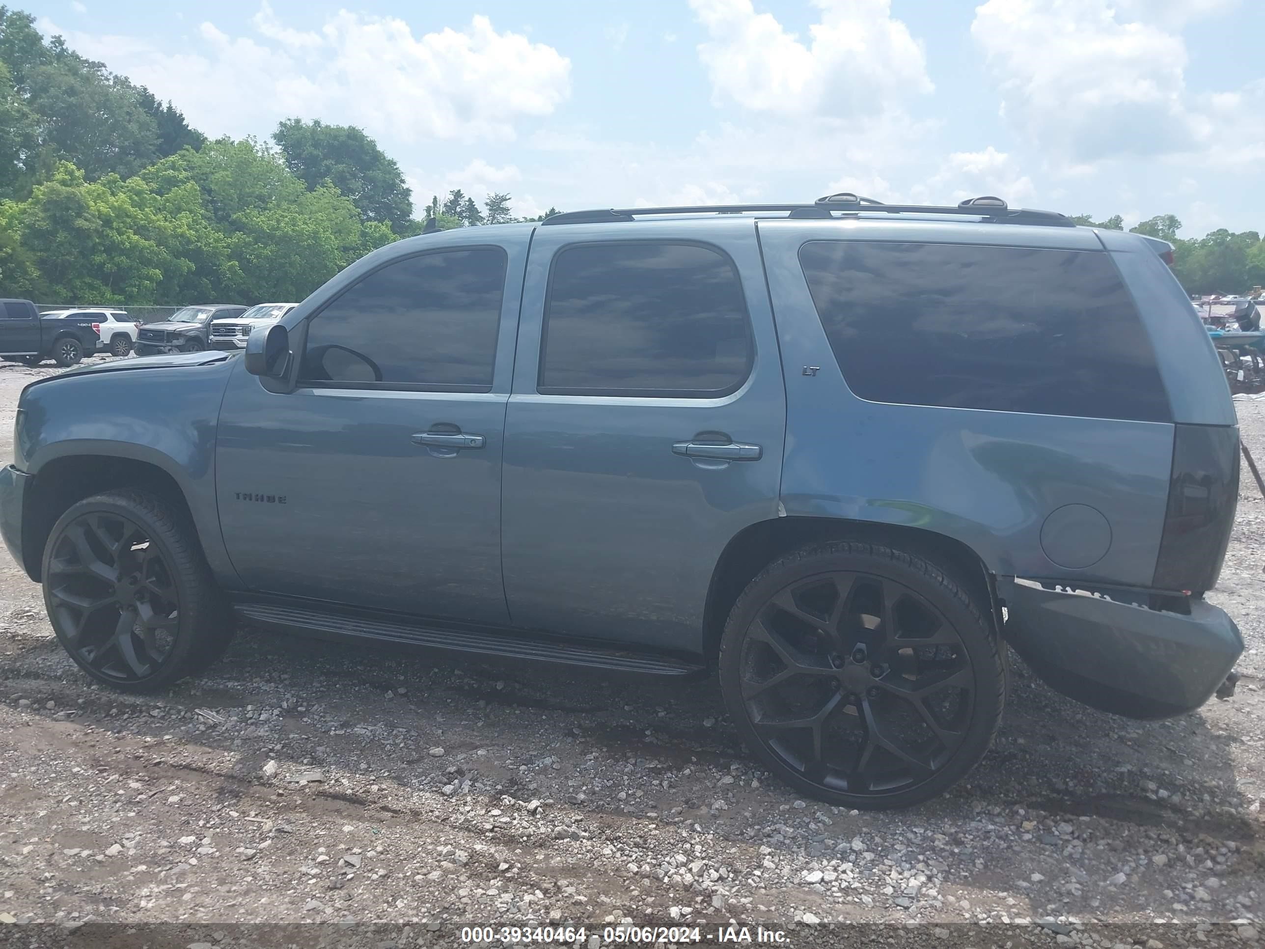 Photo 13 VIN: 1GNUKBE01AR178813 - CHEVROLET TAHOE 