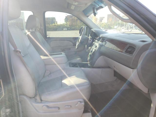 Photo 4 VIN: 1GNUKBE02AR260310 - CHEVROLET TAHOE K150 