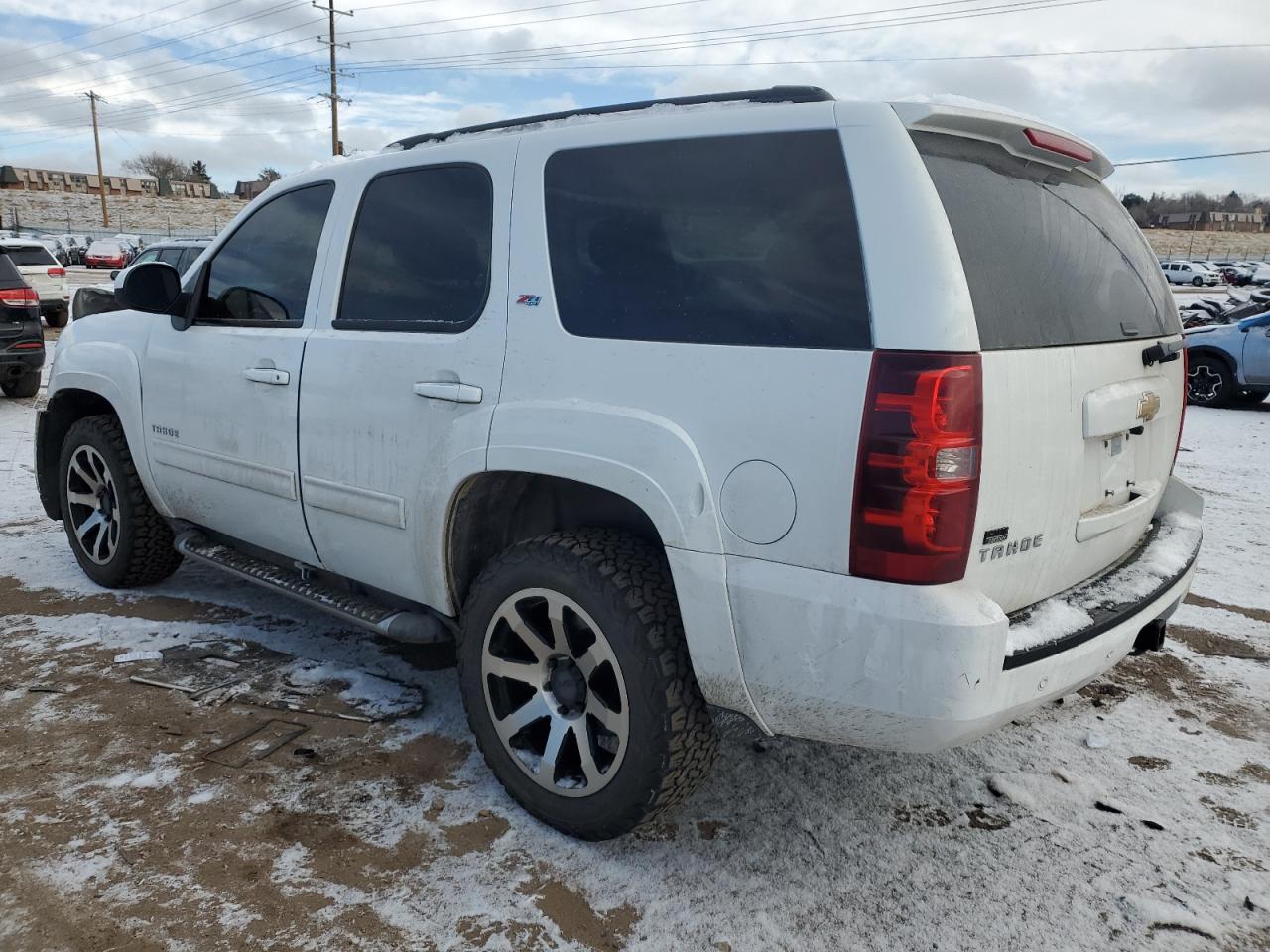 Photo 1 VIN: 1GNUKBE05AR269289 - CHEVROLET TAHOE 