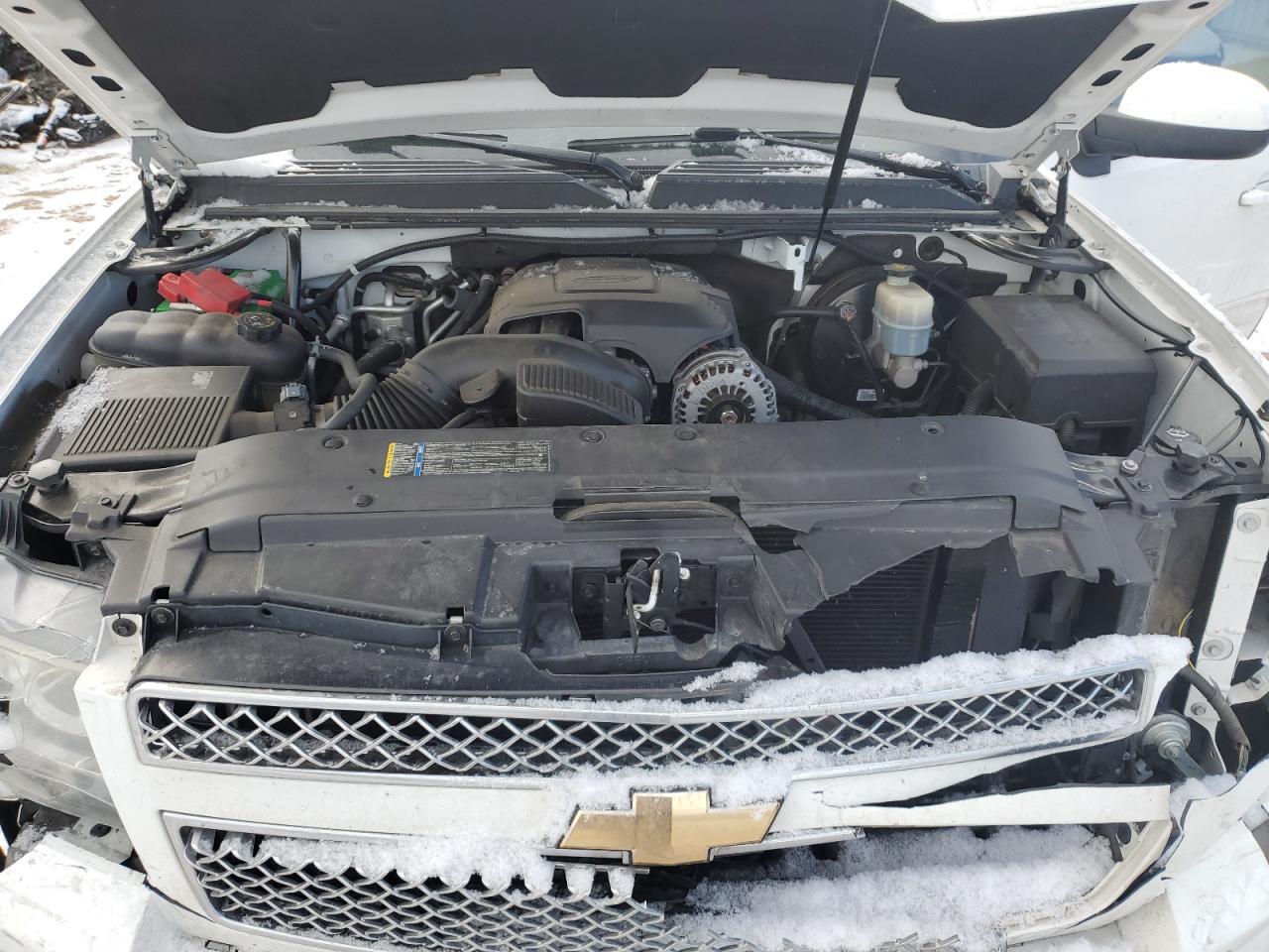 Photo 11 VIN: 1GNUKBE05AR269289 - CHEVROLET TAHOE 