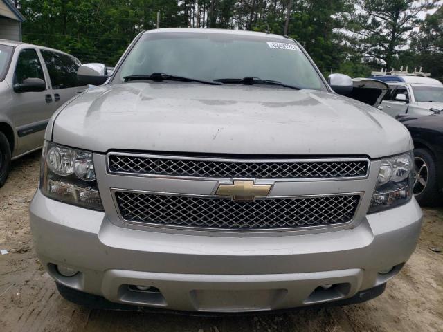 Photo 4 VIN: 1GNUKBE05AR287727 - CHEVROLET TAHOE 