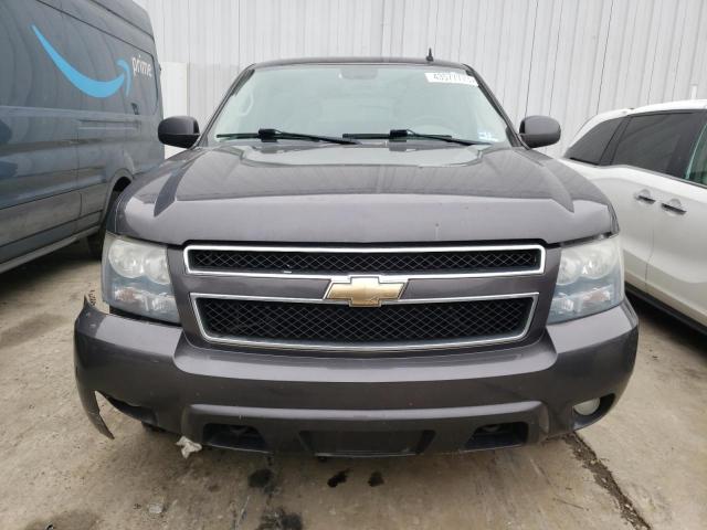 Photo 4 VIN: 1GNUKBE07AR139109 - CHEVROLET TAHOE 