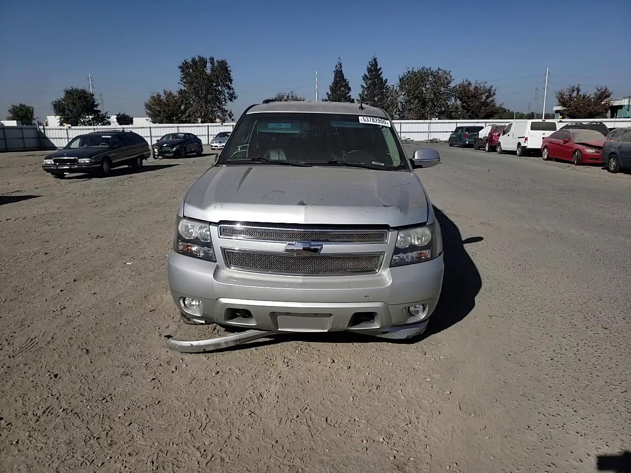 Photo 10 VIN: 1GNUKBE07AR252882 - CHEVROLET TAHOE K150 