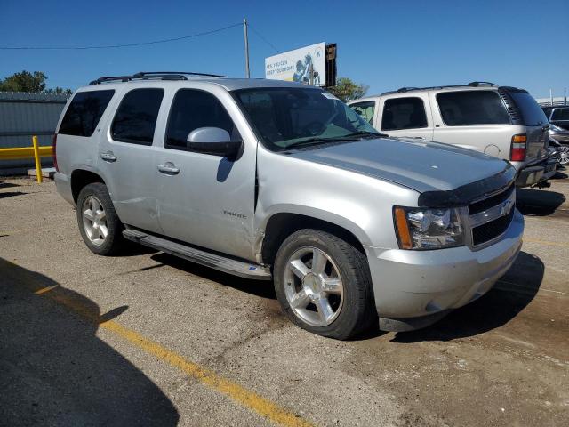 Photo 3 VIN: 1GNUKBE08AR262000 - CHEVROLET TAHOE 