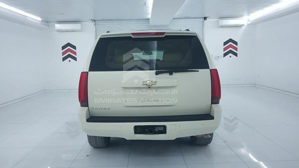 Photo 6 VIN: 1GNUKBE0XAR245019 - CHEVROLET TAHOE 