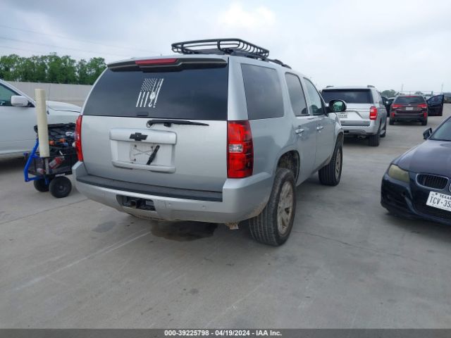 Photo 3 VIN: 1GNUKBE0XAR271572 - CHEVROLET TAHOE 