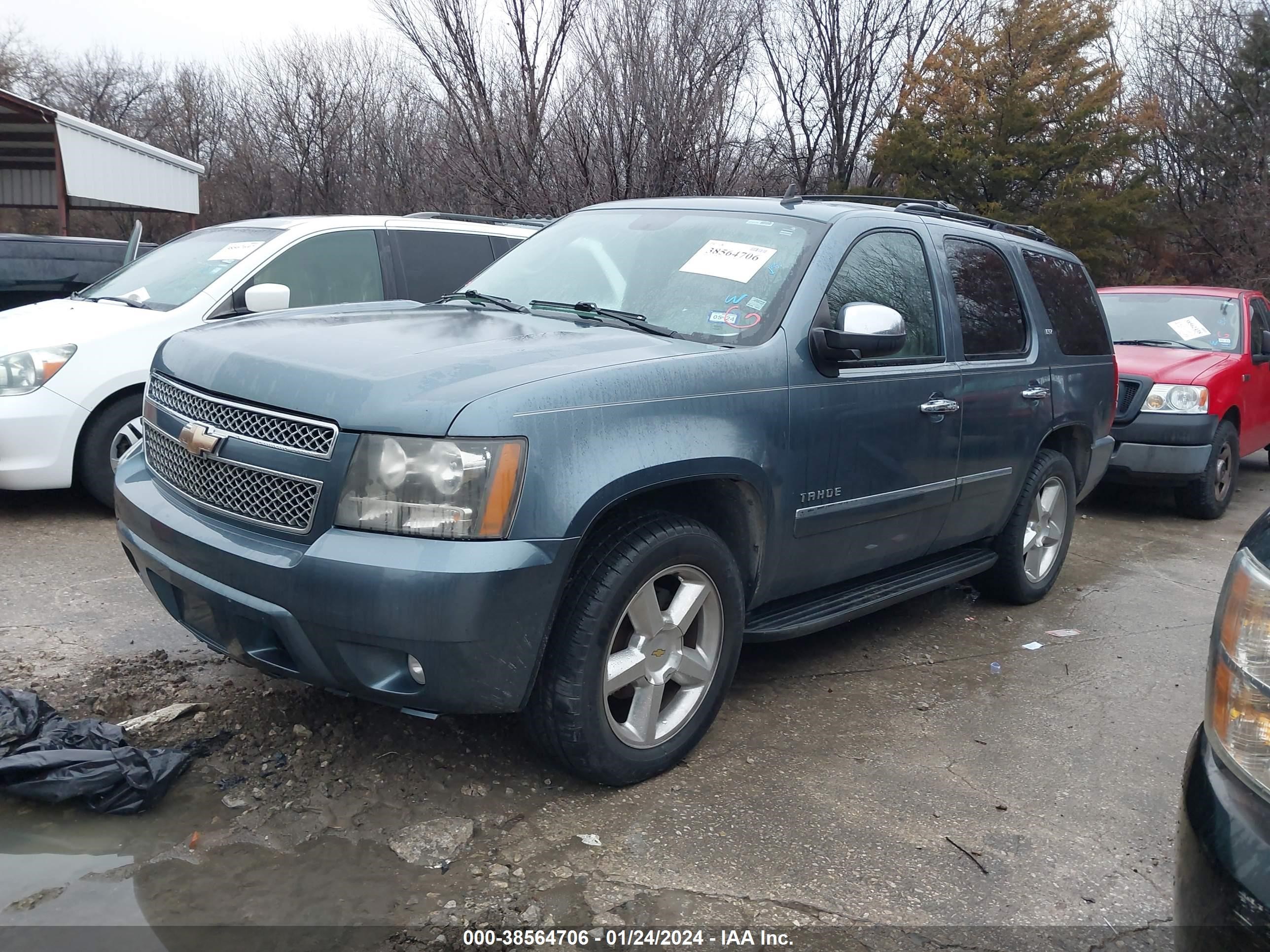 Photo 1 VIN: 1GNUKCE00AR231622 - CHEVROLET TAHOE 