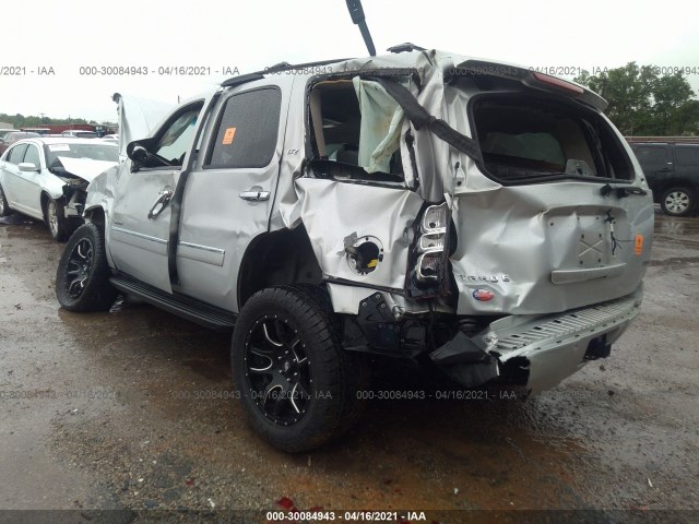 Photo 2 VIN: 1GNUKCE00AR283610 - CHEVROLET TAHOE 