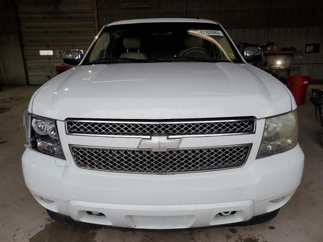 Photo 4 VIN: 1GNUKCE01AR146238 - CHEVROLET TAHOE LTZ 