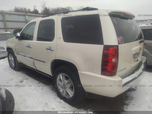 Photo 2 VIN: 1GNUKCE02AR153246 - CHEVROLET TAHOE 