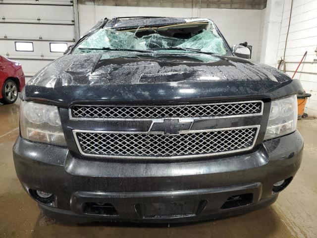 Photo 4 VIN: 1GNUKCE02AR160844 - CHEVROLET TAHOE 