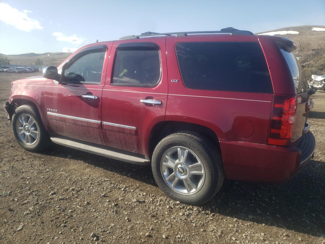 Photo 1 VIN: 1GNUKCE02AR201442 - CHEVROLET TAHOE 