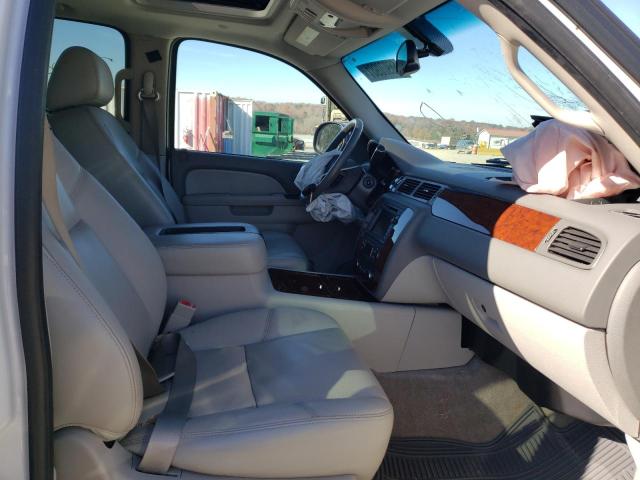 Photo 4 VIN: 1GNUKCE02AR227555 - CHEVROLET TAHOE K150 