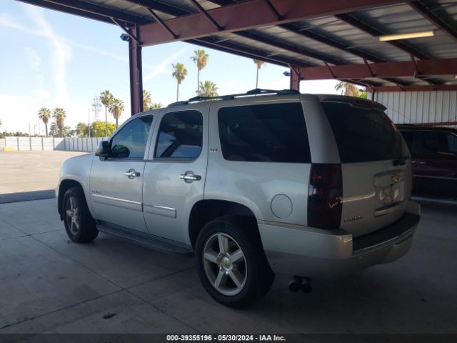 Photo 2 VIN: 1GNUKCE04AR174891 - CHEVROLET TAHOE 