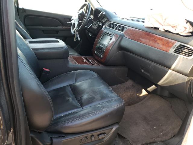 Photo 4 VIN: 1GNUKCE07AR266383 - CHEVROLET TAHOE K150 