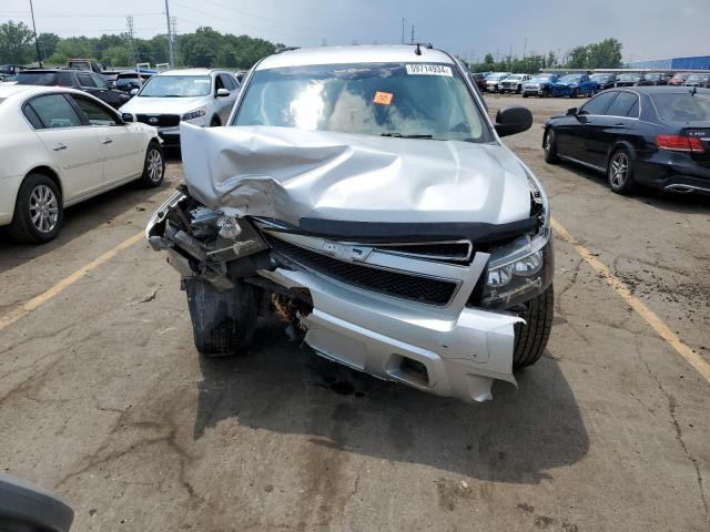 Photo 4 VIN: 1GNUKHE30AR232356 - CHEVROLET SUBURBAN K 