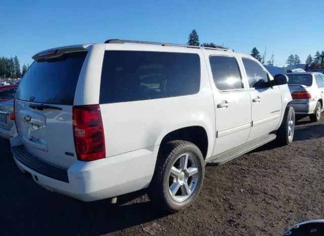 Photo 3 VIN: 1GNUKHE33AR133871 - CHEVROLET SUBURBAN 