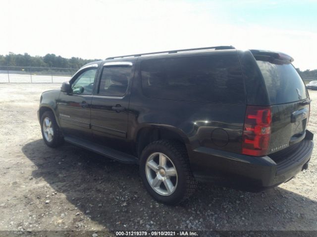 Photo 2 VIN: 1GNUKHE37AR231947 - CHEVROLET SUBURBAN 