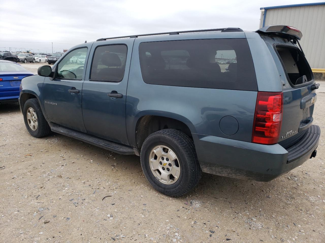 Photo 1 VIN: 1GNUKHE39AR146835 - CHEVROLET SUBURBAN 