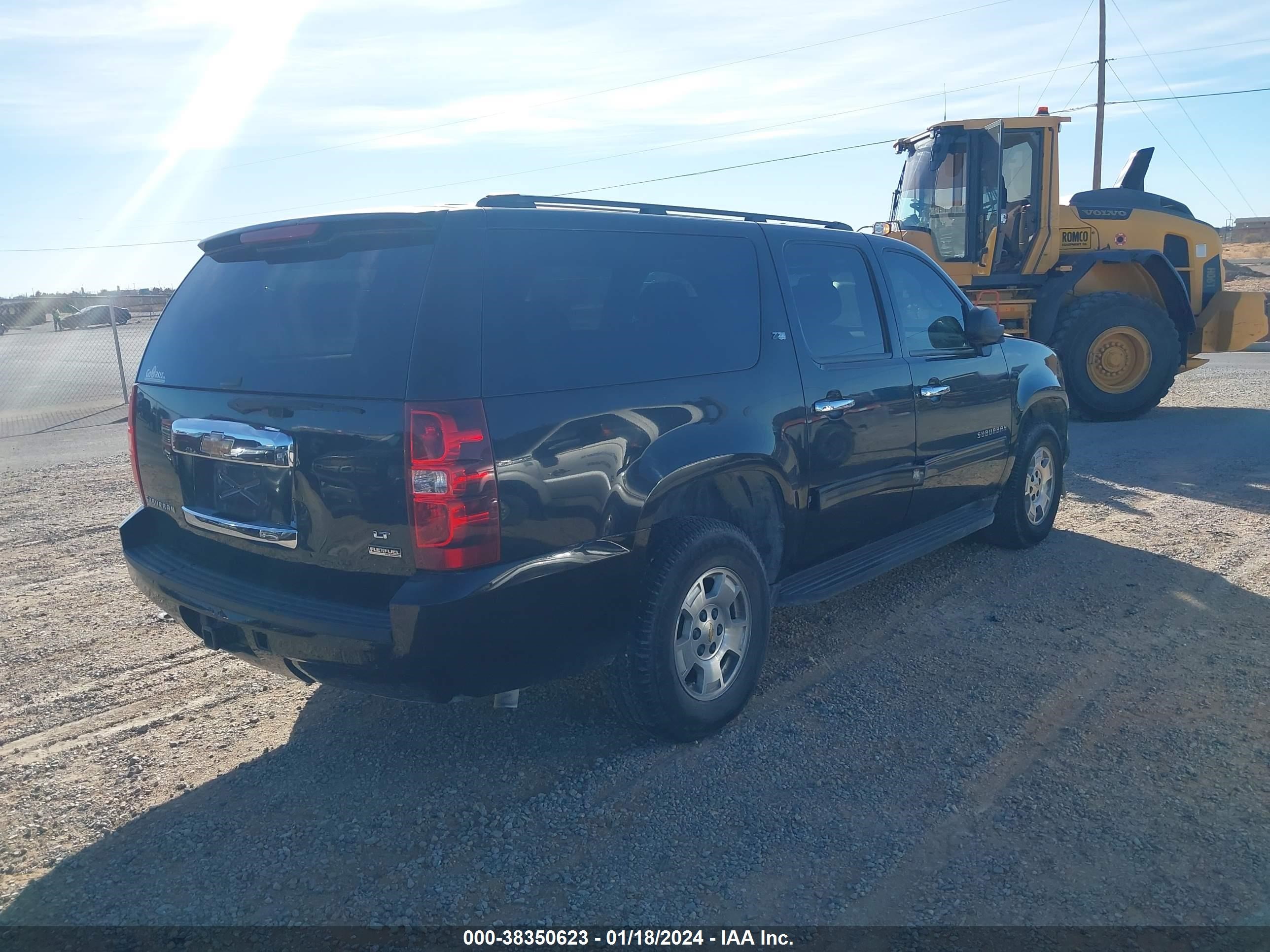 Photo 3 VIN: 1GNUKHE3XAR203382 - CHEVROLET EXPRESS 