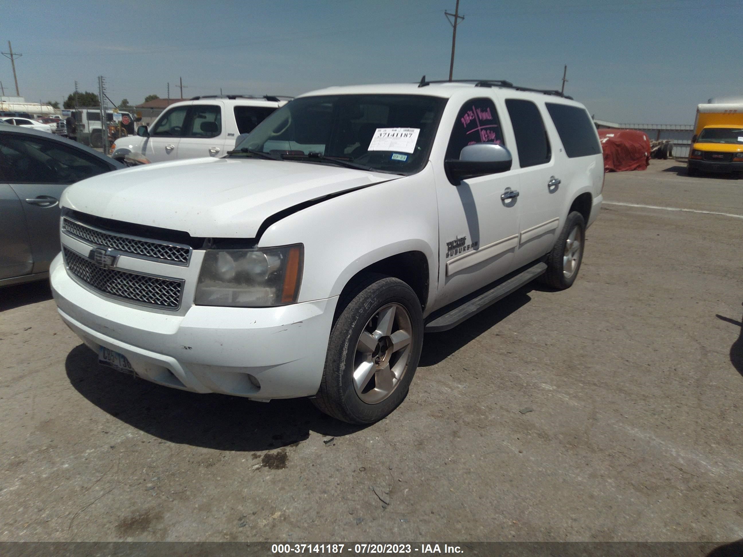 Photo 1 VIN: 1GNUKJE31AR180503 - CHEVROLET SUBURBAN 