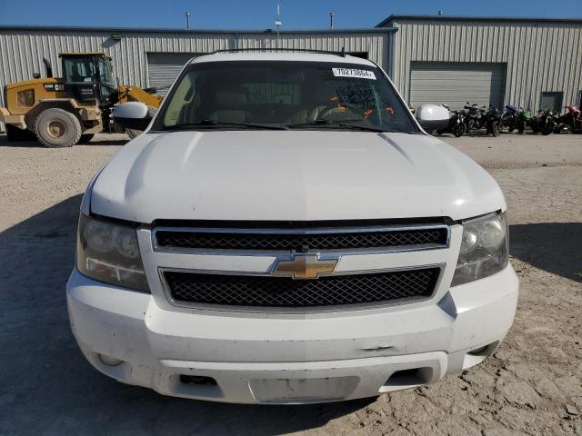 Photo 4 VIN: 1GNUKJE33AR187114 - CHEVROLET SUBURBAN K 