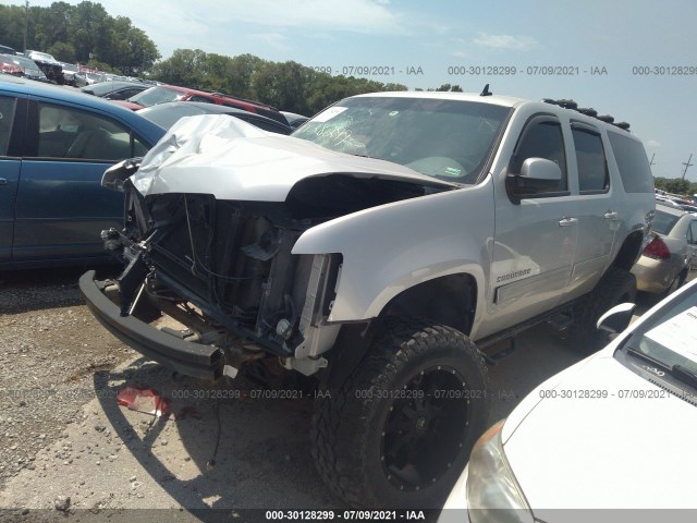 Photo 1 VIN: 1GNUKJE33AR220659 - CHEVROLET SUBURBAN 