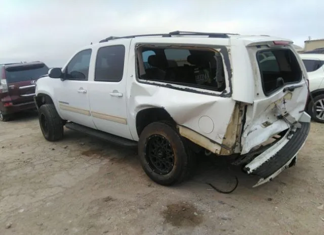 Photo 2 VIN: 1GNUKJE34AR121610 - CHEVROLET SUBURBAN 