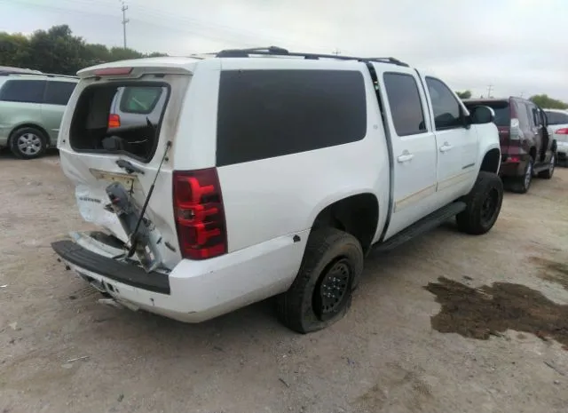 Photo 3 VIN: 1GNUKJE34AR121610 - CHEVROLET SUBURBAN 