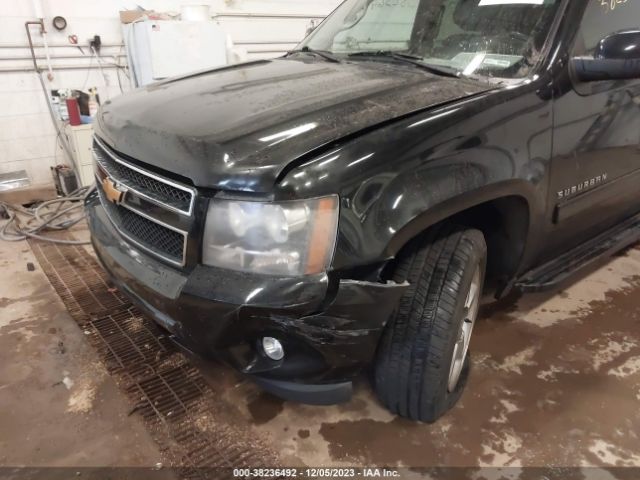 Photo 5 VIN: 1GNUKJE34AR222565 - CHEVROLET SUBURBAN 1500 