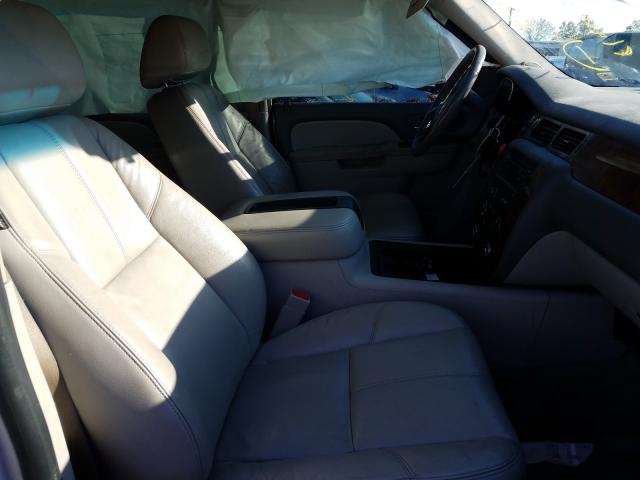 Photo 4 VIN: 1GNUKJE35AR128307 - CHEVROLET SUBURBAN K 