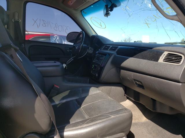 Photo 4 VIN: 1GNUKJE38AR146686 - CHEVROLET SUBURBAN K 