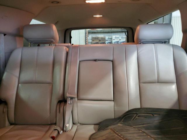 Photo 9 VIN: 1GNUKJE3XAR256655 - CHEVROLET SUBURBAN K 