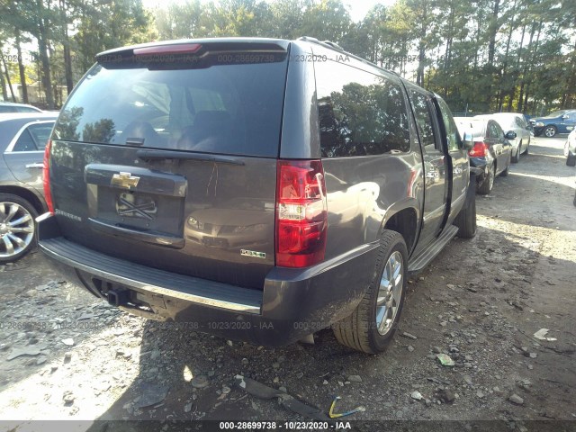 Photo 3 VIN: 1GNUKKE31AR270420 - CHEVROLET SUBURBAN 