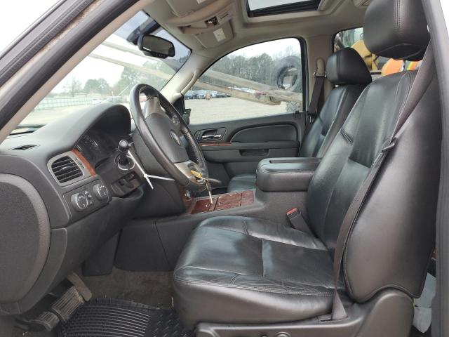 Photo 6 VIN: 1GNUKKE33AR129011 - CHEVROLET SUBURBAN K 