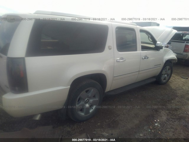 Photo 3 VIN: 1GNUKKE33AR289731 - CHEVROLET SUBURBAN 