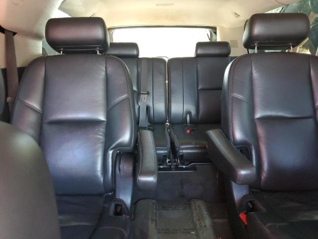 Photo 9 VIN: 1GNUKKE35AR246623 - CHEVROLET SUBURBAN 